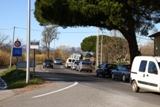 Les pompiers enlevent les embâcles coincées sous le pont de la RD559 (Ex-RN98)