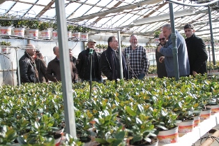 Quelques agriculteurs engags et reprsentants de l'association VIVA ont reu M. Pierre Soubelet, Préfet du Var avec M. Philippe Portal, sous-préfet de Draguignan et M. Vincent Chéry